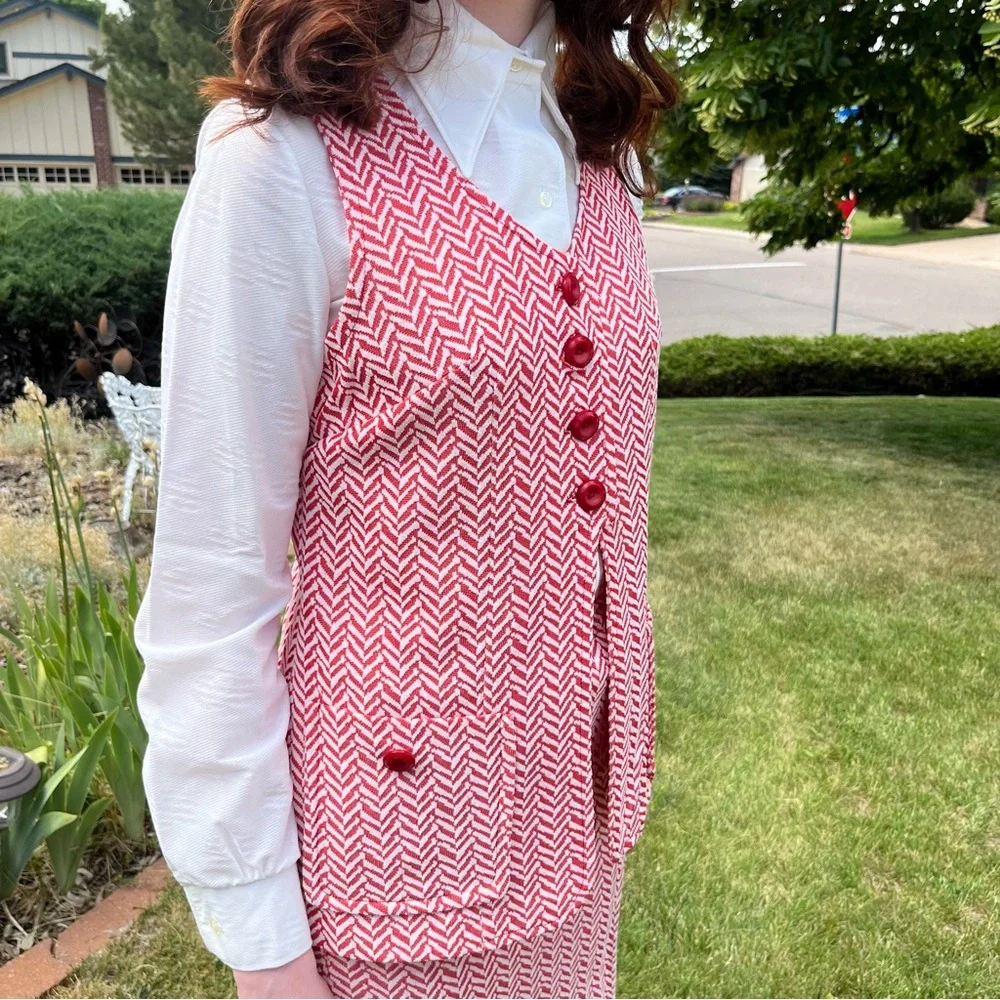 Vintage 1960 70 Mod Red white Herringbone Long Vest Skirt Suit Set Small